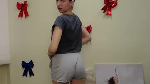 Stella online show from February 2, 10:46 am