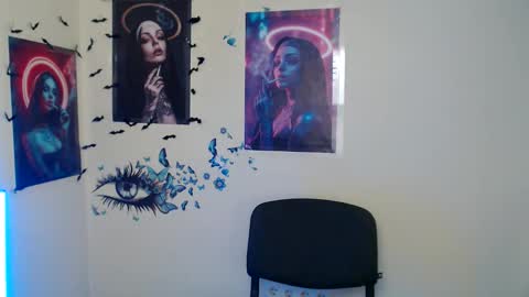 Stella online show from March 26, 8:47 pm