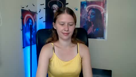 Snapshot of crystalgirl__ chatting on July 23, 6:44 am Stella online show from July 23, 6:44 am