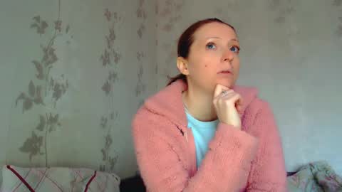 Snapshot of crystallangel chatting on April 25, 2:14 pm CrystallAngel online show from April 25, 2:14 pm