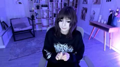 crystallbloom online show from October 1, 1:11 am