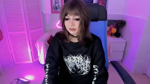 crystallbloom online show from November 5, 4:18 pm