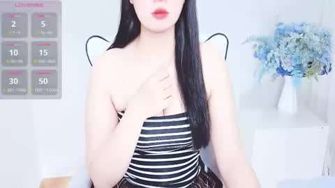 lea online show from March 26, 11:54 pm