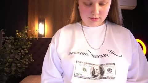 Snapshot of crystallpaws_ chatting on May 21, 5:58 am crystallpaws_ online show from May 21, 5:58 am
