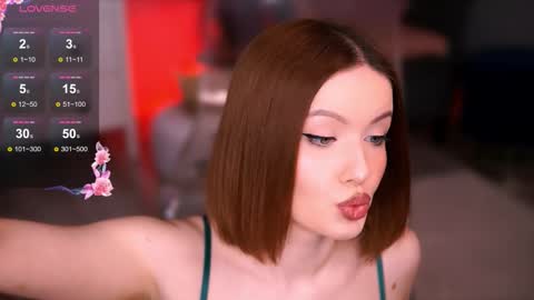 CrystalMo0n online show from March 22, 1:03 pm