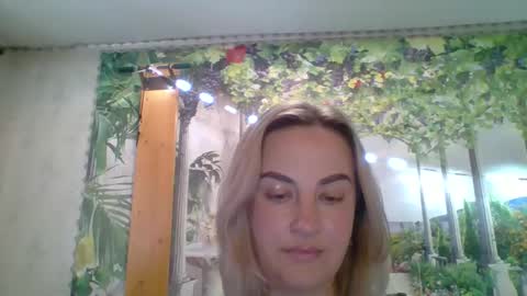 Julianna online show from March 29, 8:14 am