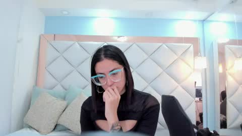 Snapshot of crystalstonee1 chatting on June 14, 8:22 pm Crystal online show from June 14, 8:22 pm