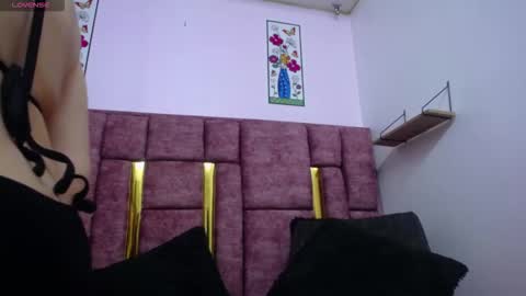 ASHLEY online show from January 6, 7:39 pm