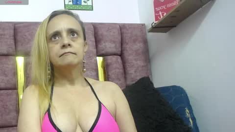 ASHLEY online show from April 3, 4:05 pm