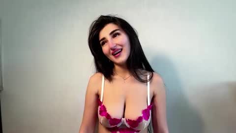 Snapshot of crystlepipkins chatting on June 17, 1:12 pm Diana online show from June 17, 1:12 pm