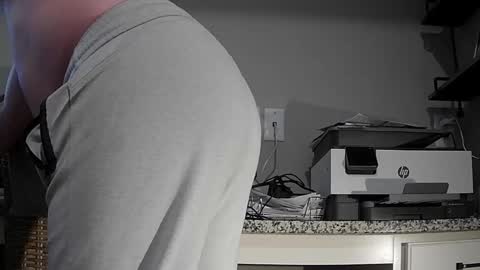 Snapshot of cuban2_slut chatting on October 3, 1:41 pm Cubantoo online show from October 3, 1:41 pm