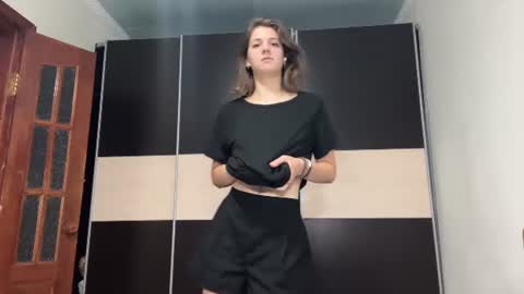 Snapshot of cucgrueber chatting on July 12, 10:06 am cucgrueber online show from July 12, 10:06 am