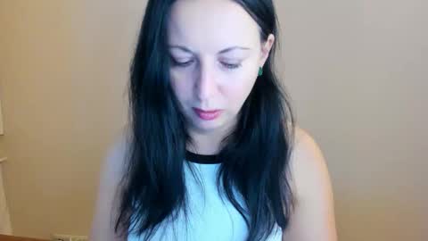 HELEN online show from October 18, 1:45 pm