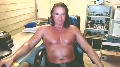 Yup... kinda old but Stop in and say hello online show from September 13, 5:18 am