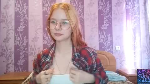 Sia online show from October 1, 7:03 am