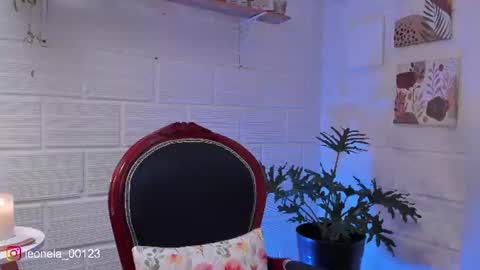 Snapshot of cuddlingbunnny chatting on July 12, 7:16 pm Leonela online show from July 12, 7:16 pm
