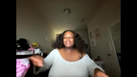 Snapshot of cum4maxsgirl chatting on April 2, 10:51 pm cutiecamgirl 3 online show from April 2, 10:51 pm