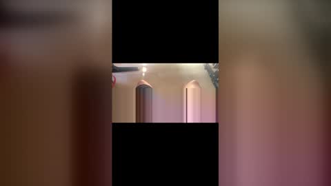 Snapshot of cum4medrea chatting on May 8, 11:10 pm Cum4meDrea online show from May 8, 11:10 pm