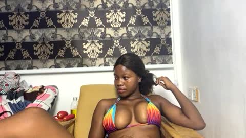 Snapshot of cum_863648 chatting on June 22, 3:25 am Lisa online show from June 22, 3:25 am