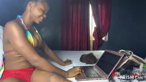 Snapshot of cum_863648 chatting on July 12, 2:52 pm Lisa online show from July 12, 2:52 pm
