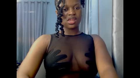 Snapshot of cum_ebony_petitxx chatting on April 27, 6:55 am cath online show from April 27, 6:55 am