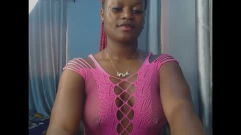 Snapshot of cum_ebony_petitxx chatting on May 16, 6:43 am cath online show from May 16, 6:43 am