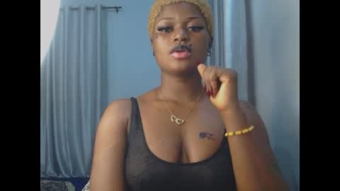 Snapshot of cum_ebony_petitxx chatting on June 21, 6:49 am cath online show from June 21, 6:49 am
