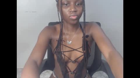sophie online show from September 24, 7:33 am