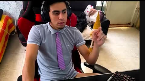    online show from December 15, 4:55 pm