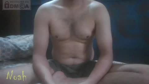 Snapshot of cum_l chatting on April 28, 3:44 am Noha online show from April 28, 3:44 am