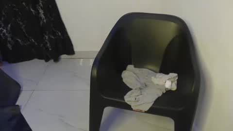 Snapshot of cum_on_dana chatting on March 19, 7:12 am lucy online show from March 19, 7:12 am