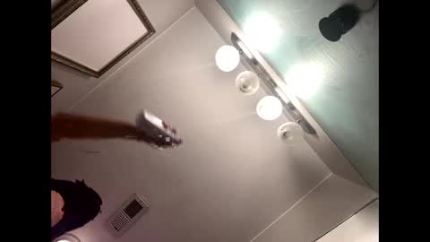 CuMAw3R online show from April 14, 8:37 pm