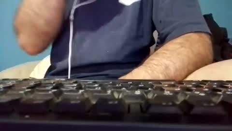 cumbian_chero online show from May 4, 5:14 am