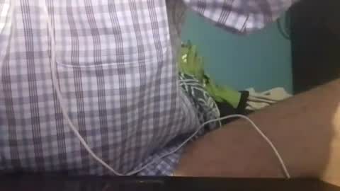 Snapshot of cumbian_chero chatting on August 4, 2:48 am cumbian_chero online show from August 4, 2:48 am