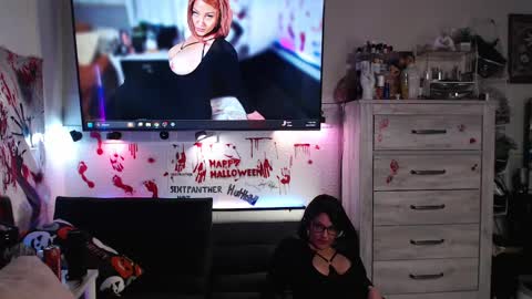 cumguzzlingskank online show from October 3, 11:46 pm