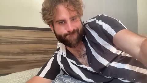 Snapshot of cumjoe168016623058 chatting on May 11, 4:04 pm cumjoe168016623058 online show from May 11, 4:04 pm