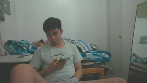 Snapshot of cumloader_ian4u chatting on April 8, 12:21 am IAN online show from April 8, 12:21 am