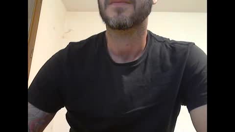 Snapshot of cummincock04 chatting on January 31, 4:06 pm cummincock04 online show from January 31, 4:06 pm