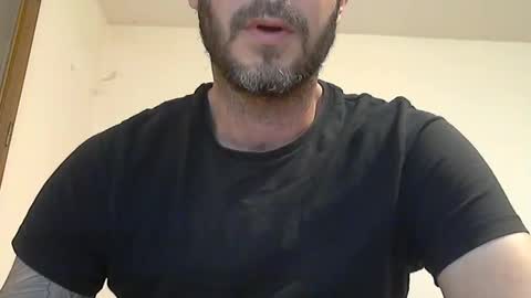 Snapshot of cummincock04 chatting on February 24, 4:47 pm cummincock04 online show from February 24, 4:47 pm