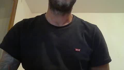 Snapshot of cummincock04 chatting on October 12, 4:44 am cummincock04 online show from October 12, 4:44 am