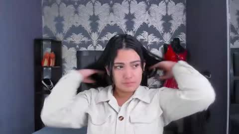 Snapshot of cumming_tiffani chatting on October 2, 11:39 am cumming tiffani online show from October 2, 11:39 am