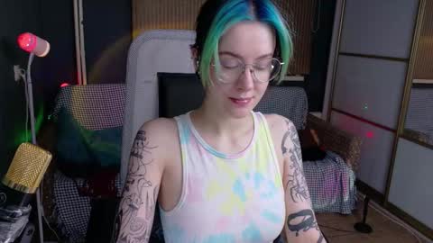 Snapshot of cumpotikeve chatting on October 6, 3:26 am CUMpotikEve online show from October 6, 3:26 am