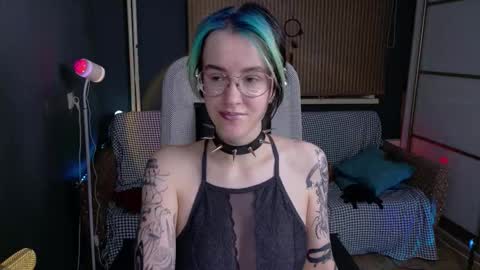 Snapshot of cumpotikeve chatting on October 11, 3:06 am CUMpotikEve online show from October 11, 3:06 am