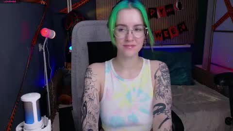 Snapshot of cumpotikeve chatting on November 7, 3:39 am CUMpotikEve online show from November 7, 3:39 am