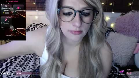 Kasey online show from April 20, 2:31 pm