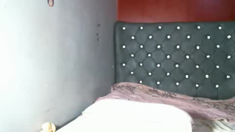 Shiiro online show from September 29, 9:30 pm