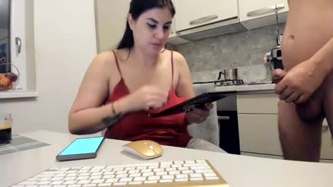 maria  alex online show from April 11, 1:10 am