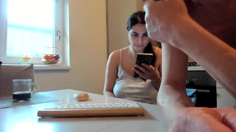 Snapshot of cuplu29 chatting on May 18, 4:18 am maria alex online show from May 18, 4:18 am