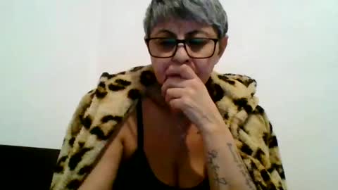 Snapshot of cuplu4346529860 chatting on January 5, 6:02 pm couple online show from January 5, 6:02 pm