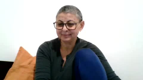 Snapshot of cuplu4346529860 chatting on January 17, 3:53 pm couple online show from January 17, 3:53 pm